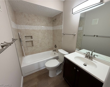 2226 Arbour Walk Circle - Photo Thumbnail 12
