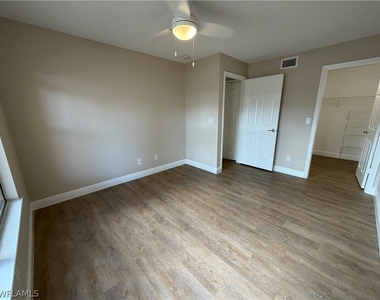 2226 Arbour Walk Circle - Photo Thumbnail 10