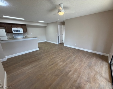 2226 Arbour Walk Circle - Photo Thumbnail 1
