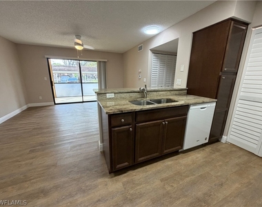 2226 Arbour Walk Circle - Photo Thumbnail 6