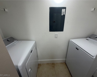 2094 Arbour Walk Circle - Photo Thumbnail 16