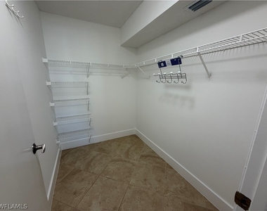 2094 Arbour Walk Circle - Photo Thumbnail 14