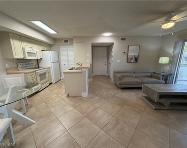 2094 Arbour Walk Circle - Photo Thumbnail 4