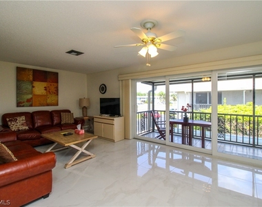 239 Palm Drive - Photo Thumbnail 12