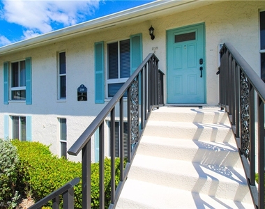 239 Palm Drive - Photo Thumbnail 2
