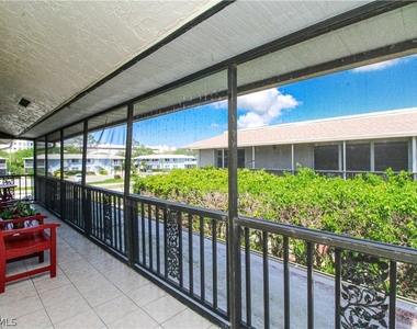 239 Palm Drive - Photo Thumbnail 4
