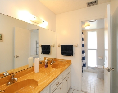 239 Palm Drive - Photo Thumbnail 25