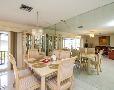 239 Palm Drive - Photo Thumbnail 10