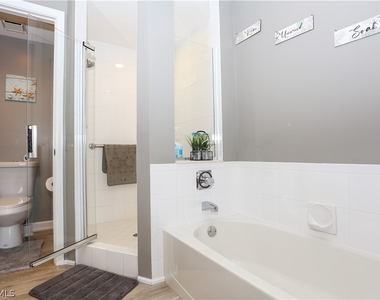 2265 Hidden Lake Drive - Photo Thumbnail 14