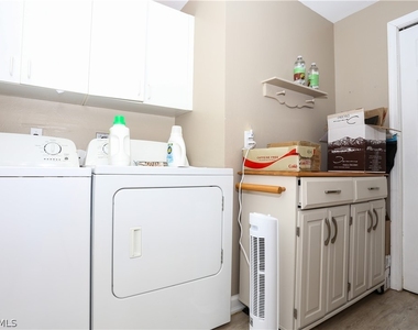 2265 Hidden Lake Drive - Photo Thumbnail 19