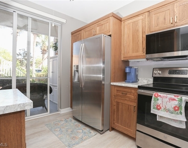 2265 Hidden Lake Drive - Photo Thumbnail 4