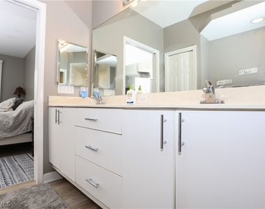 2265 Hidden Lake Drive - Photo Thumbnail 12