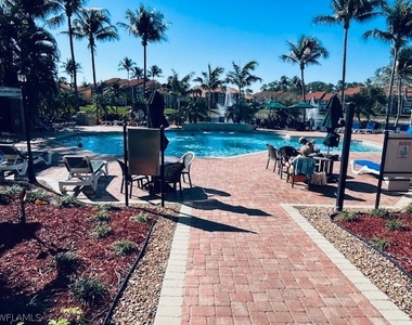 1280 Wildwood Lakes Boulevard S - Photo Thumbnail 5