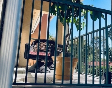 1280 Wildwood Lakes Boulevard S - Photo Thumbnail 2