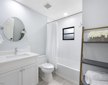 714 Reef Point Circle - Photo Thumbnail 18