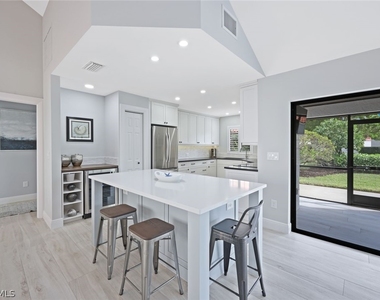 714 Reef Point Circle - Photo Thumbnail 8
