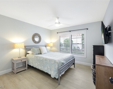 714 Reef Point Circle - Photo Thumbnail 17