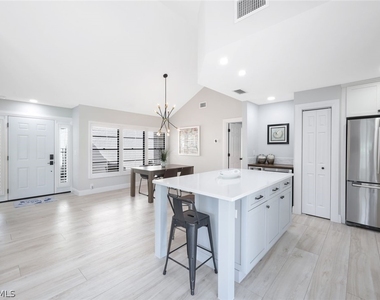 714 Reef Point Circle - Photo Thumbnail 7