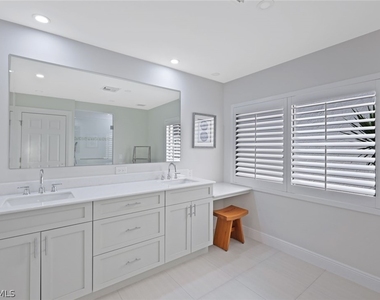 714 Reef Point Circle - Photo Thumbnail 15