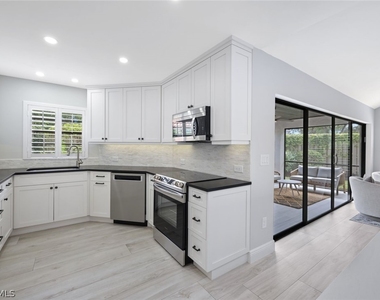 714 Reef Point Circle - Photo Thumbnail 9