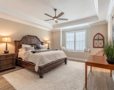 16375 Viansa Way - Photo Thumbnail 14