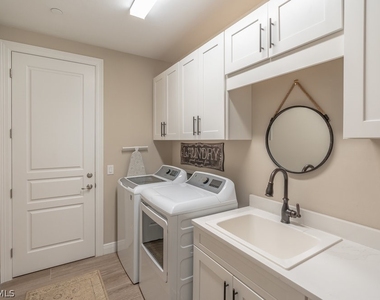 16375 Viansa Way - Photo Thumbnail 24