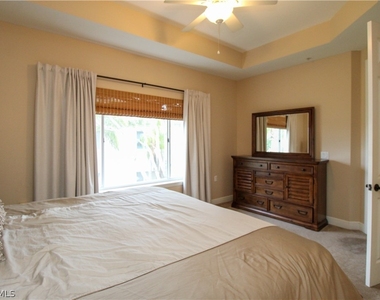 1360 Sweetwater Cove - Photo Thumbnail 16