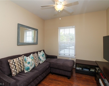 1360 Sweetwater Cove - Photo Thumbnail 25