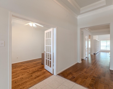 6618 Trenton Lake Lane - Photo Thumbnail 6