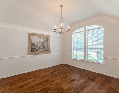 6618 Trenton Lake Lane - Photo Thumbnail 4