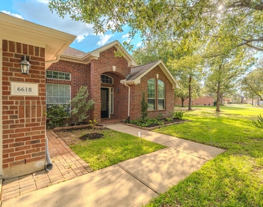 6618 Trenton Lake Lane - Photo Thumbnail 1