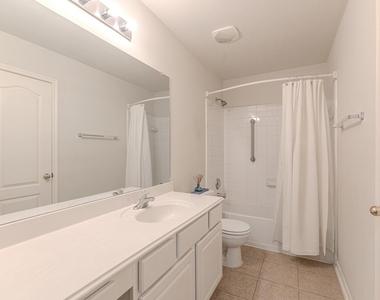 6618 Trenton Lake Lane - Photo Thumbnail 25