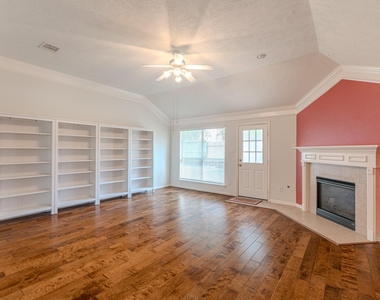 6618 Trenton Lake Lane - Photo Thumbnail 16