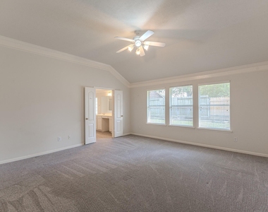 6618 Trenton Lake Lane - Photo Thumbnail 17