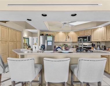 2031 Teagarden Lane - Photo Thumbnail 17
