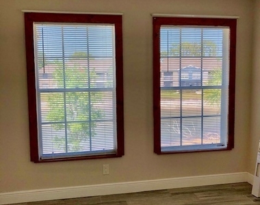 150 Santa Clara Drive - Photo Thumbnail 12