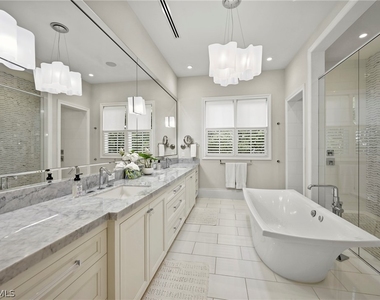 215 3rd Avenue N - Photo Thumbnail 14
