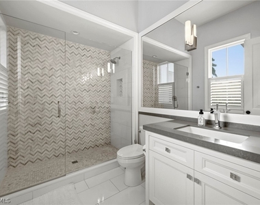 215 3rd Avenue N - Photo Thumbnail 26
