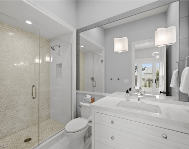 215 3rd Avenue N - Photo Thumbnail 29