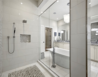 215 3rd Avenue N - Photo Thumbnail 15