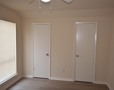 14410 Muirfield Lane - Photo Thumbnail 20