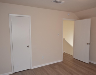 14410 Muirfield Lane - Photo Thumbnail 18