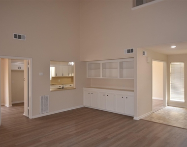 14410 Muirfield Lane - Photo Thumbnail 32
