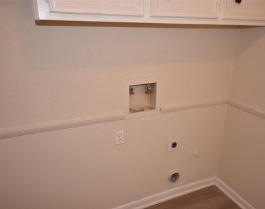 14410 Muirfield Lane - Photo Thumbnail 36