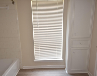 14410 Muirfield Lane - Photo Thumbnail 16