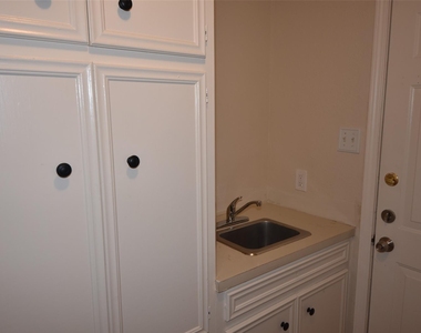 14410 Muirfield Lane - Photo Thumbnail 37