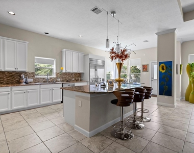 31503 Reston Cliff Court - Photo Thumbnail 13