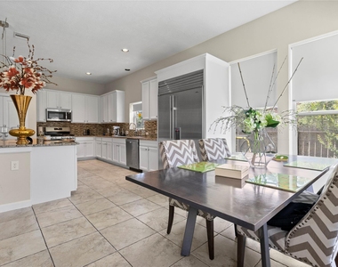 31503 Reston Cliff Court - Photo Thumbnail 11