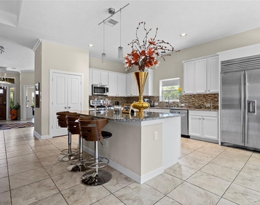 31503 Reston Cliff Court - Photo Thumbnail 12