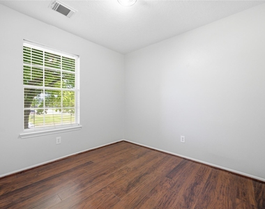 2034 Greenwest Drive - Photo Thumbnail 23